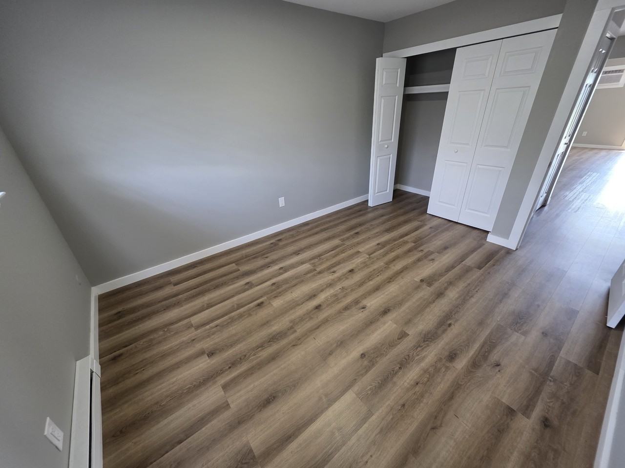 Lux of Sag - Photo 5 of 34