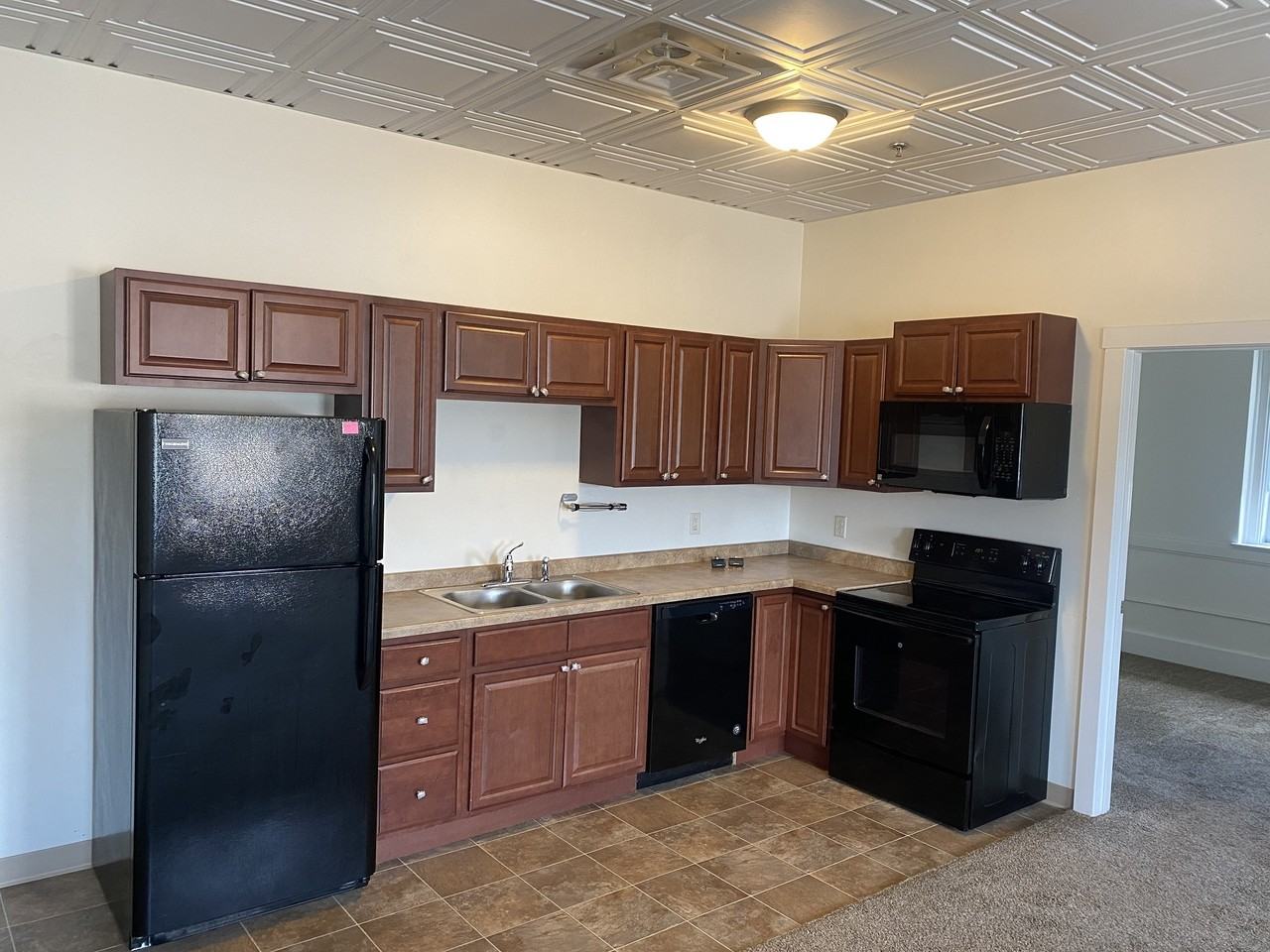 1325 15th Avenue - Photo 3 of 18