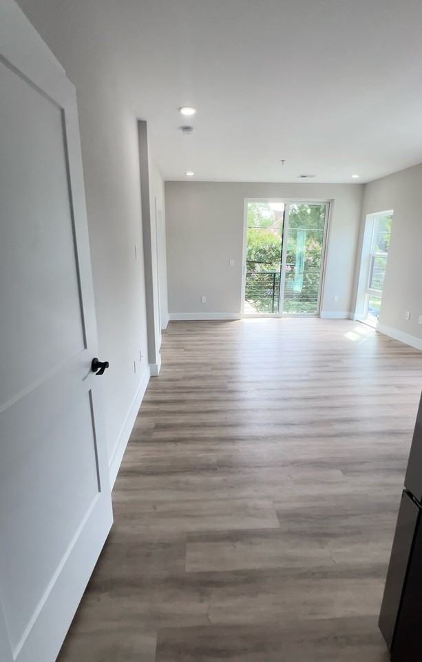 2385 Rhode Island Avenue Northeast - Photo 5 of 31