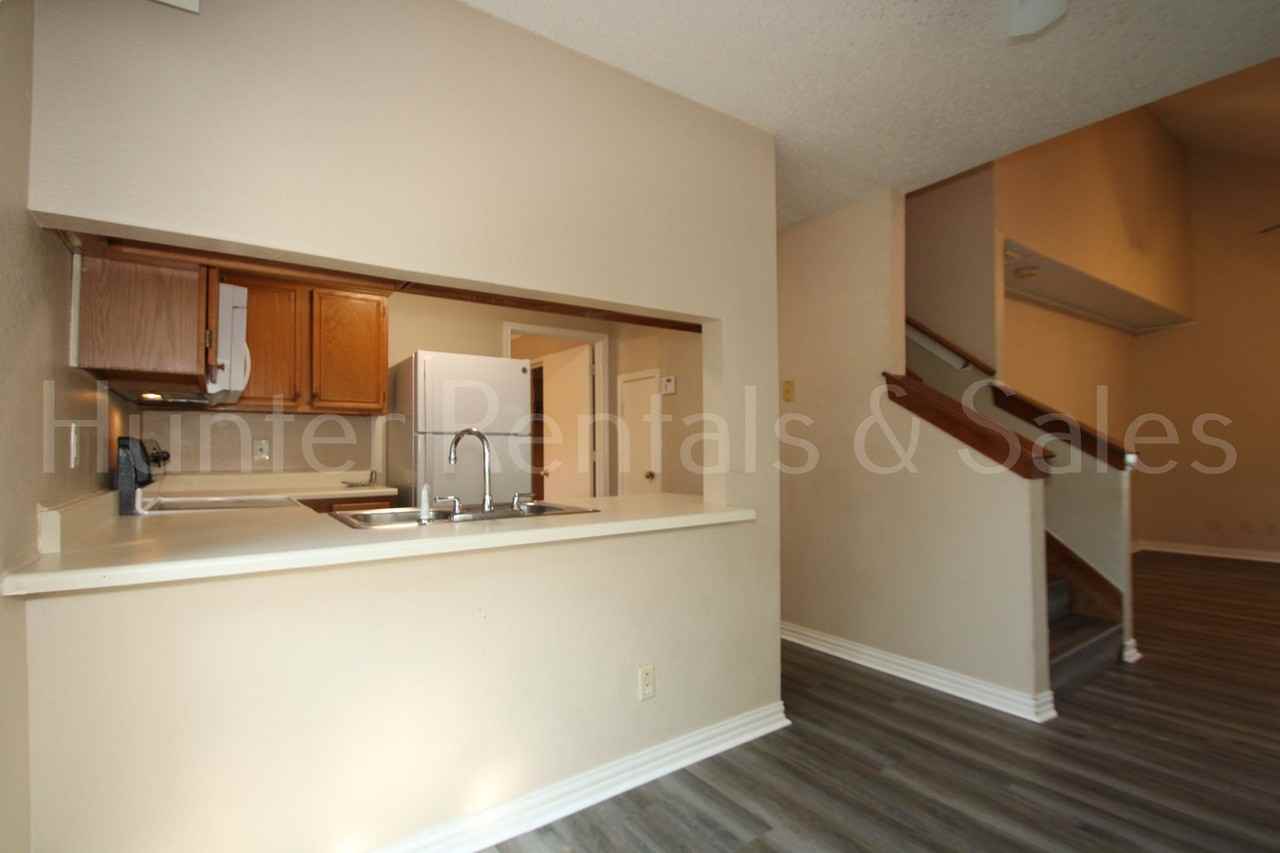 2205 Armadillo Dr - Photo 7 of 31