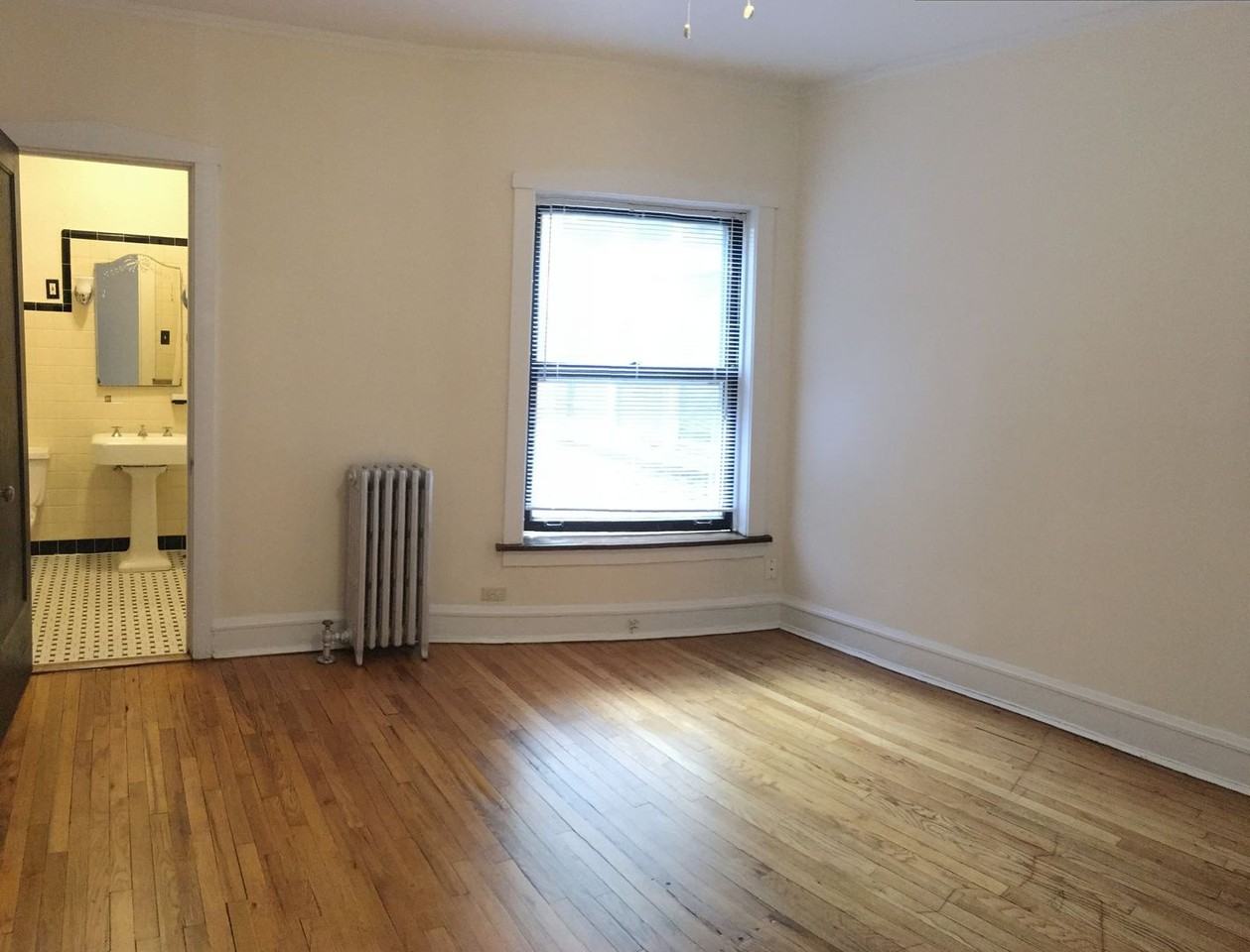 Ardmore Winthrop Properties - Photo 5 of 27