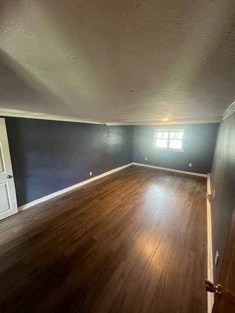 2411 Burningtree Ln - Photo 3 of 11