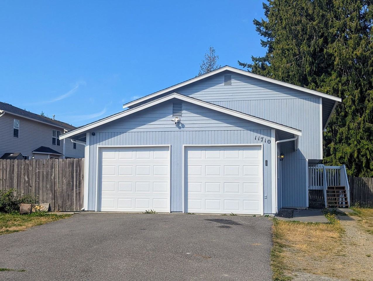 11710 25th Ave Se - Photo 2 of 26