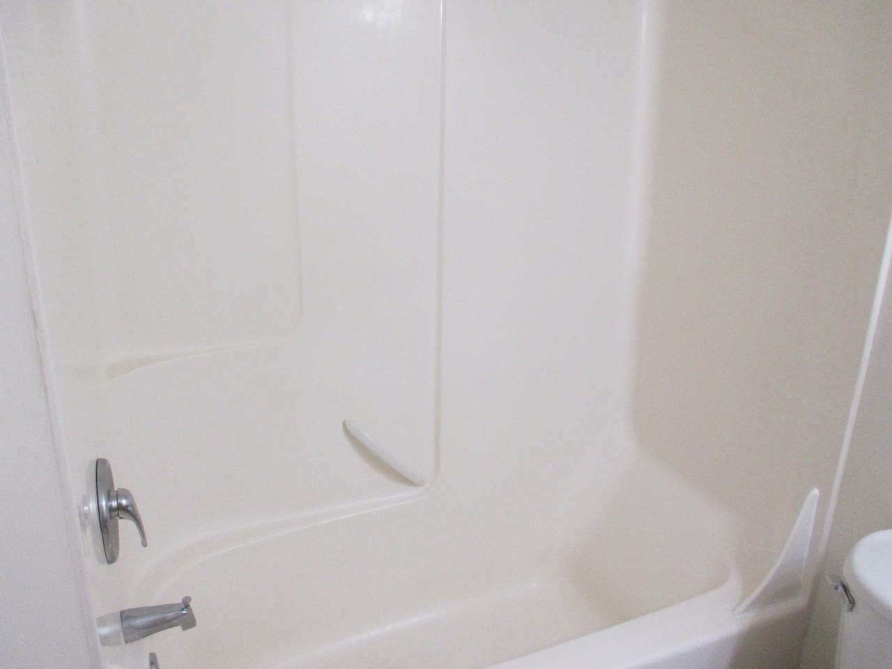 1759 Wendy St Ne - Photo 3 of 20