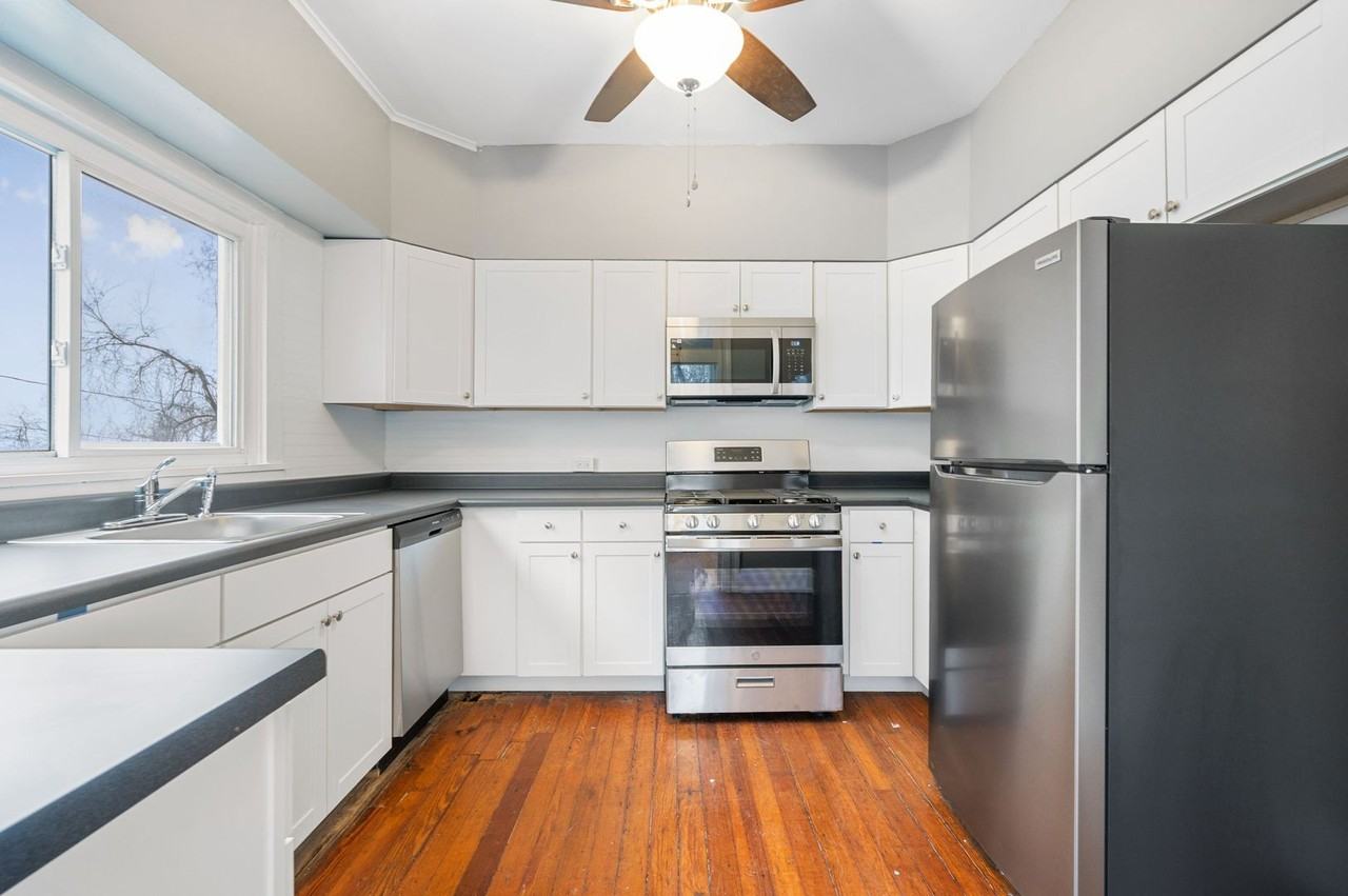 230 N Balph Ave - Photo 6 of 27