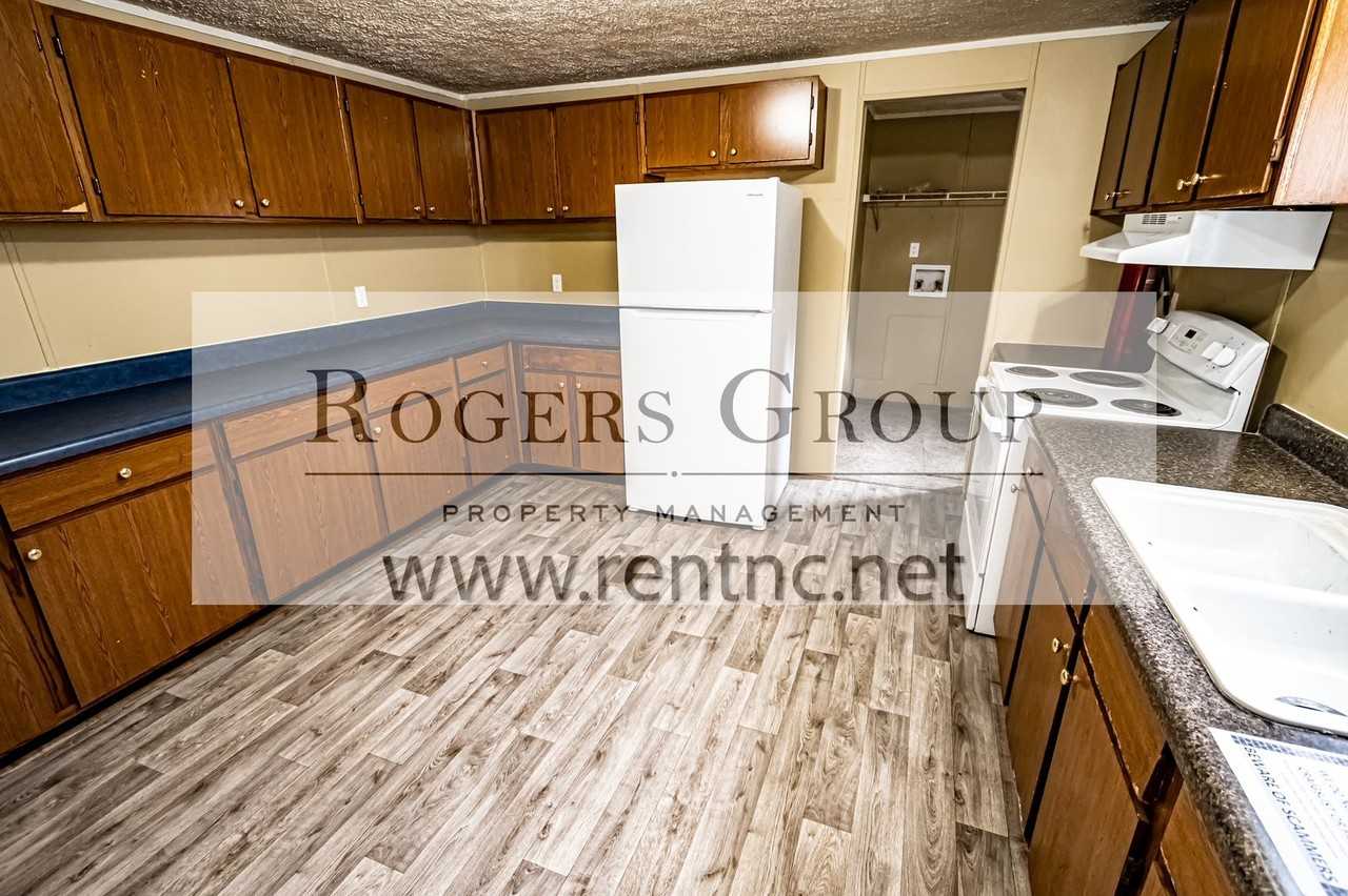 1146 Cheatham Mabry Rd - Photo 2 of 13