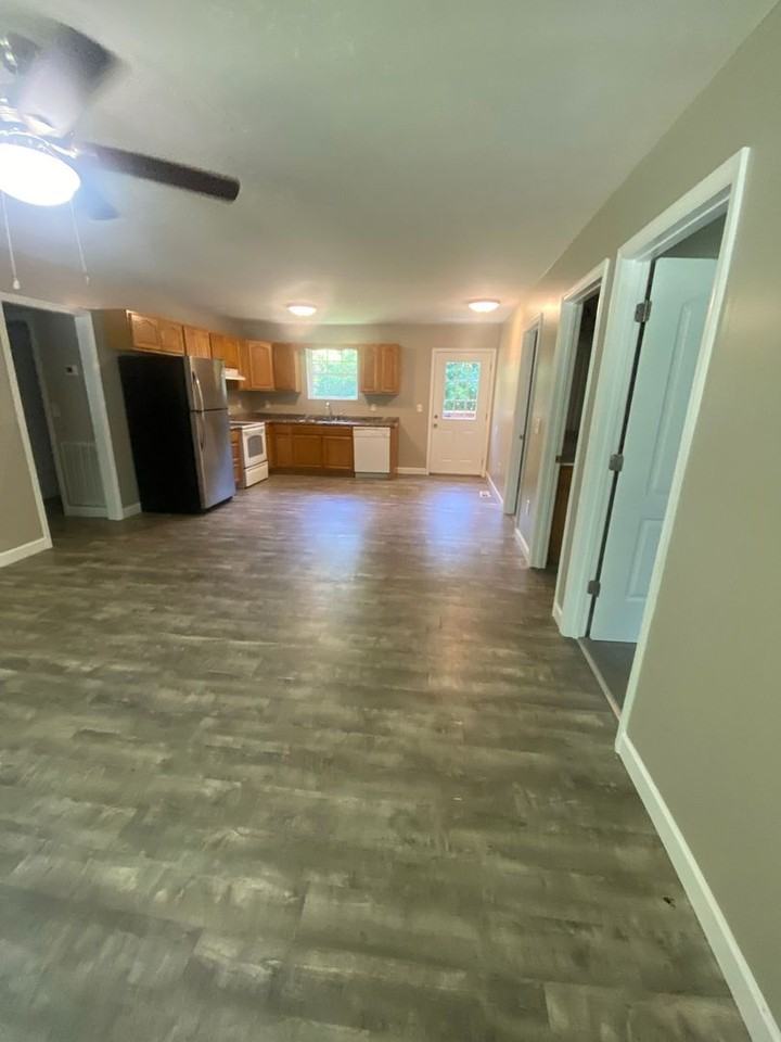 531 Shellbark Rd - Photo 3 of 12