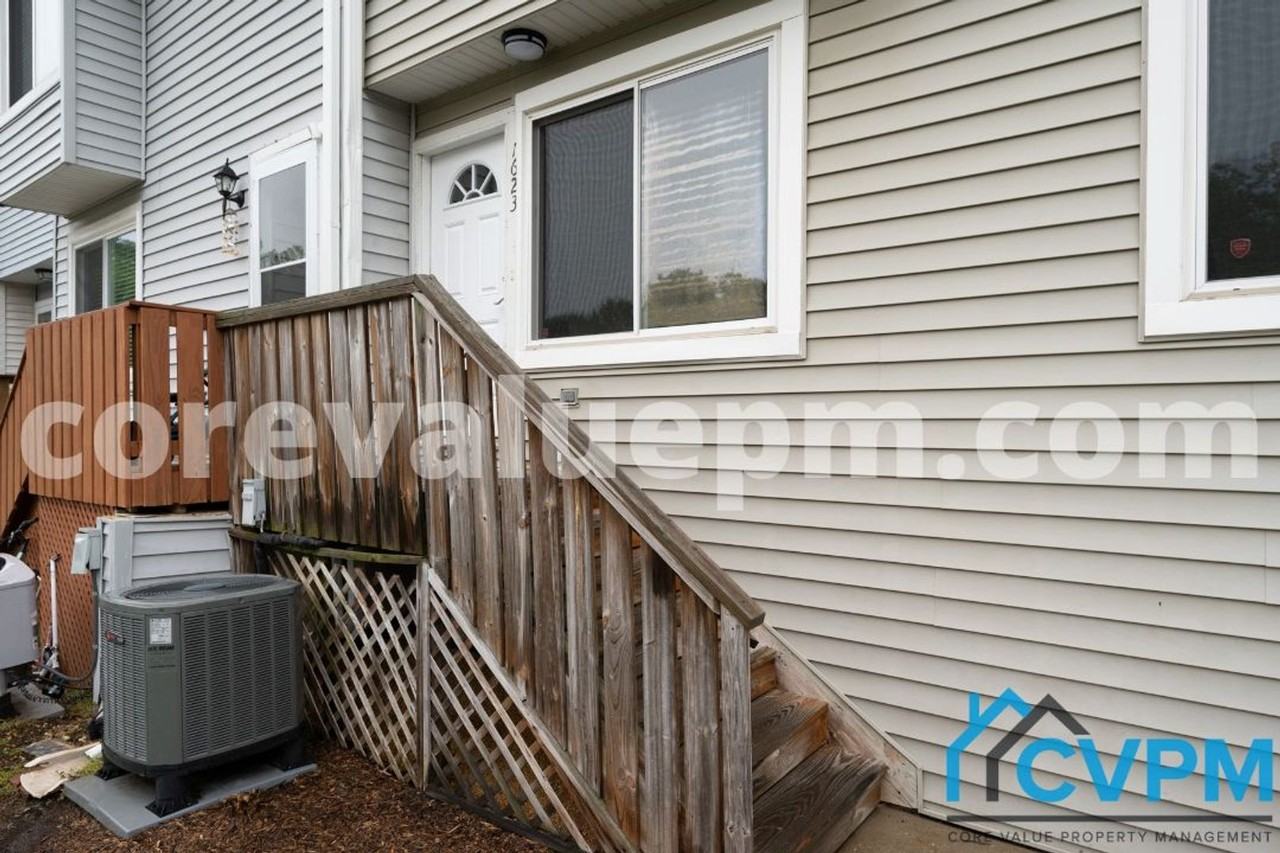 1623 Fendall Ct - Photo 2 of 28