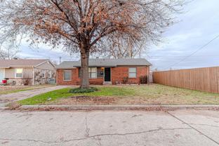 6901 Nw 57th St - Photo 1 of 1