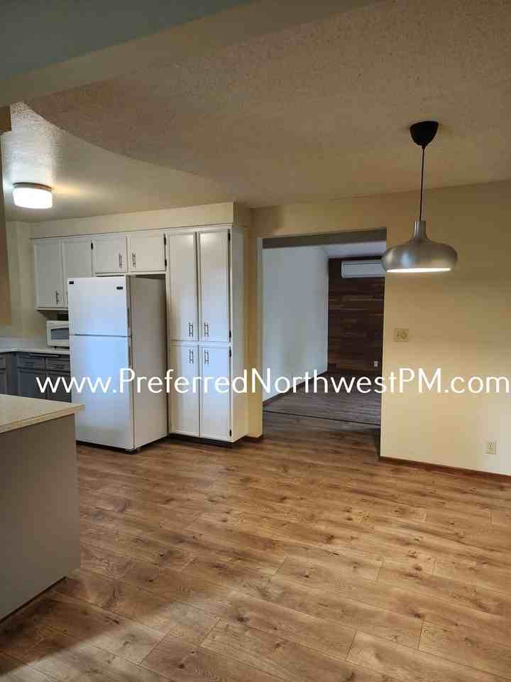3725 Keeler Ave - Photo 5 of 16