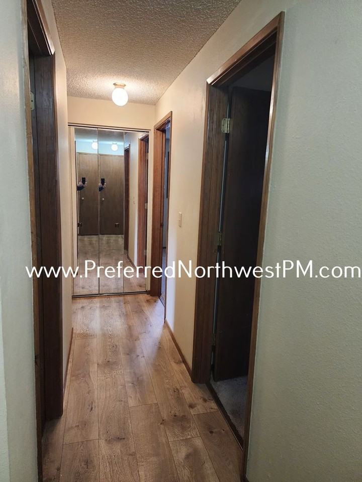 3725 Keeler Ave - Photo 7 of 16