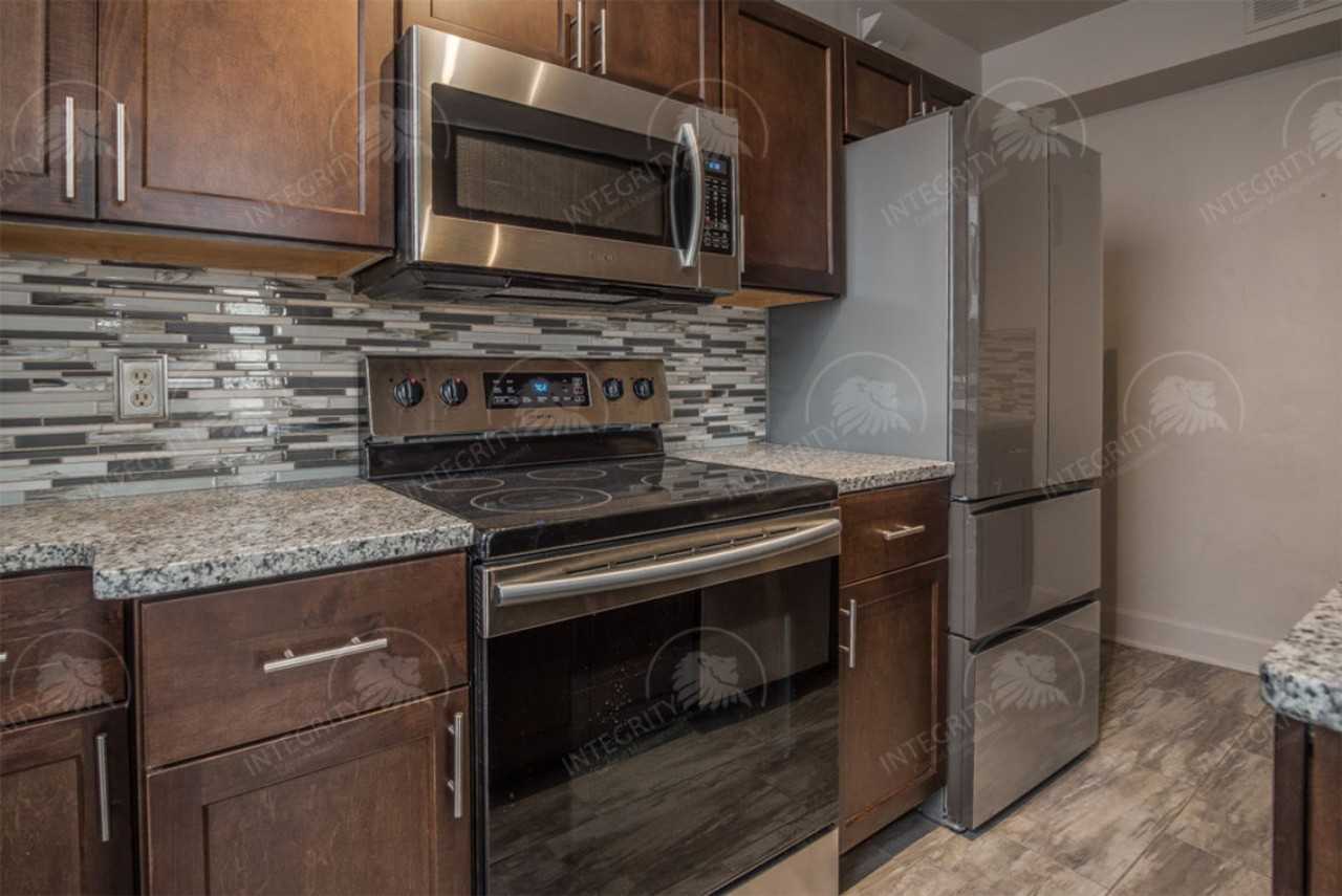 229 Ward Pkwy - Photo 5 of 50