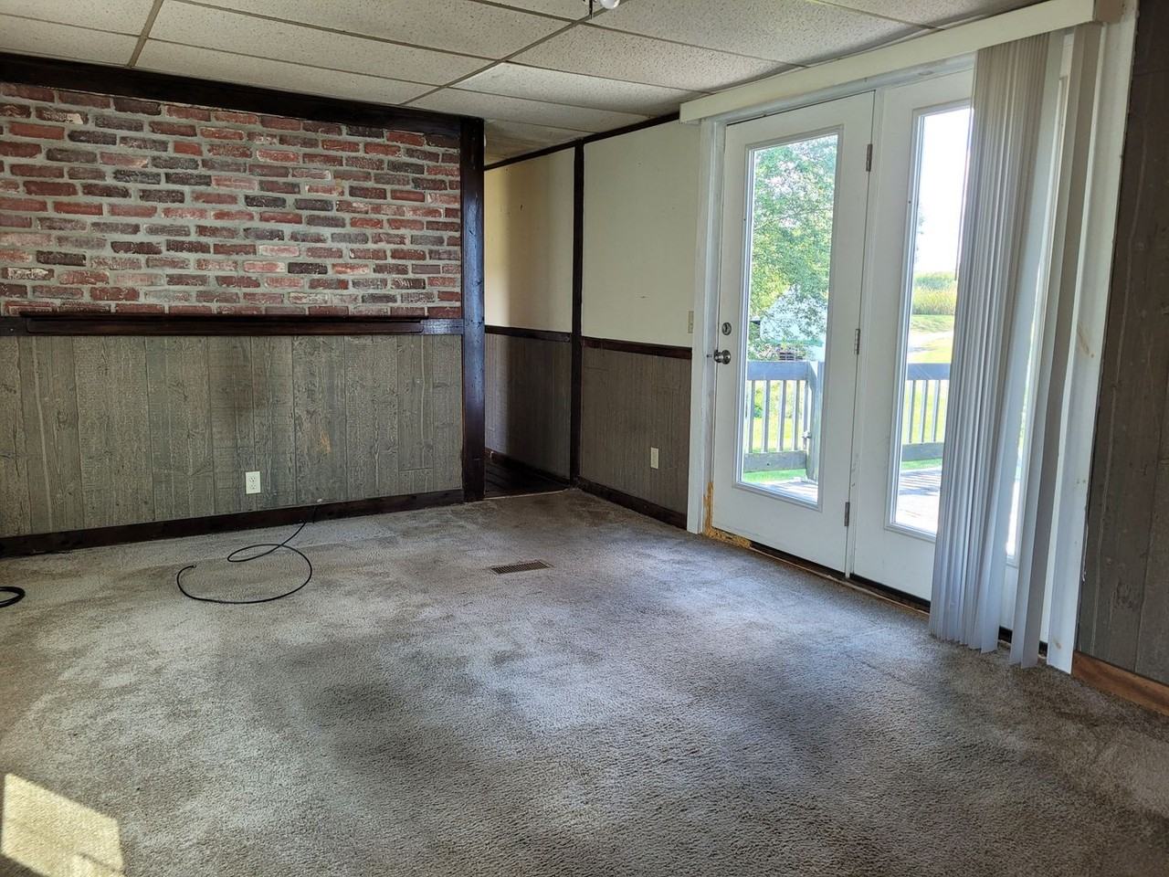 11791 Weaver Rd - Photo 3 of 9