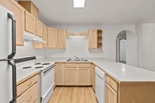 s129 - Photo 1 of 1