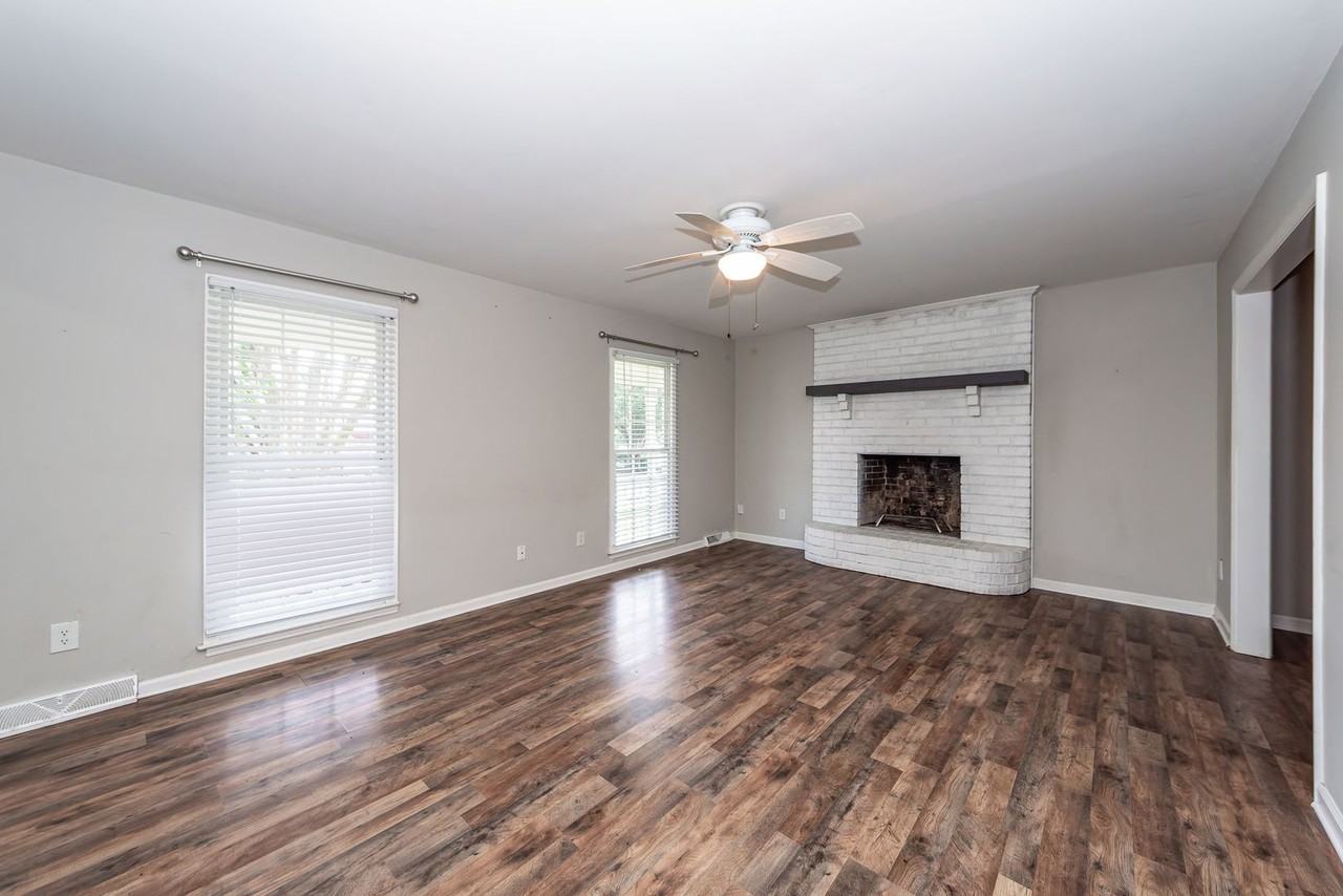 176 Ponderosa Dr - Photo 4 of 47