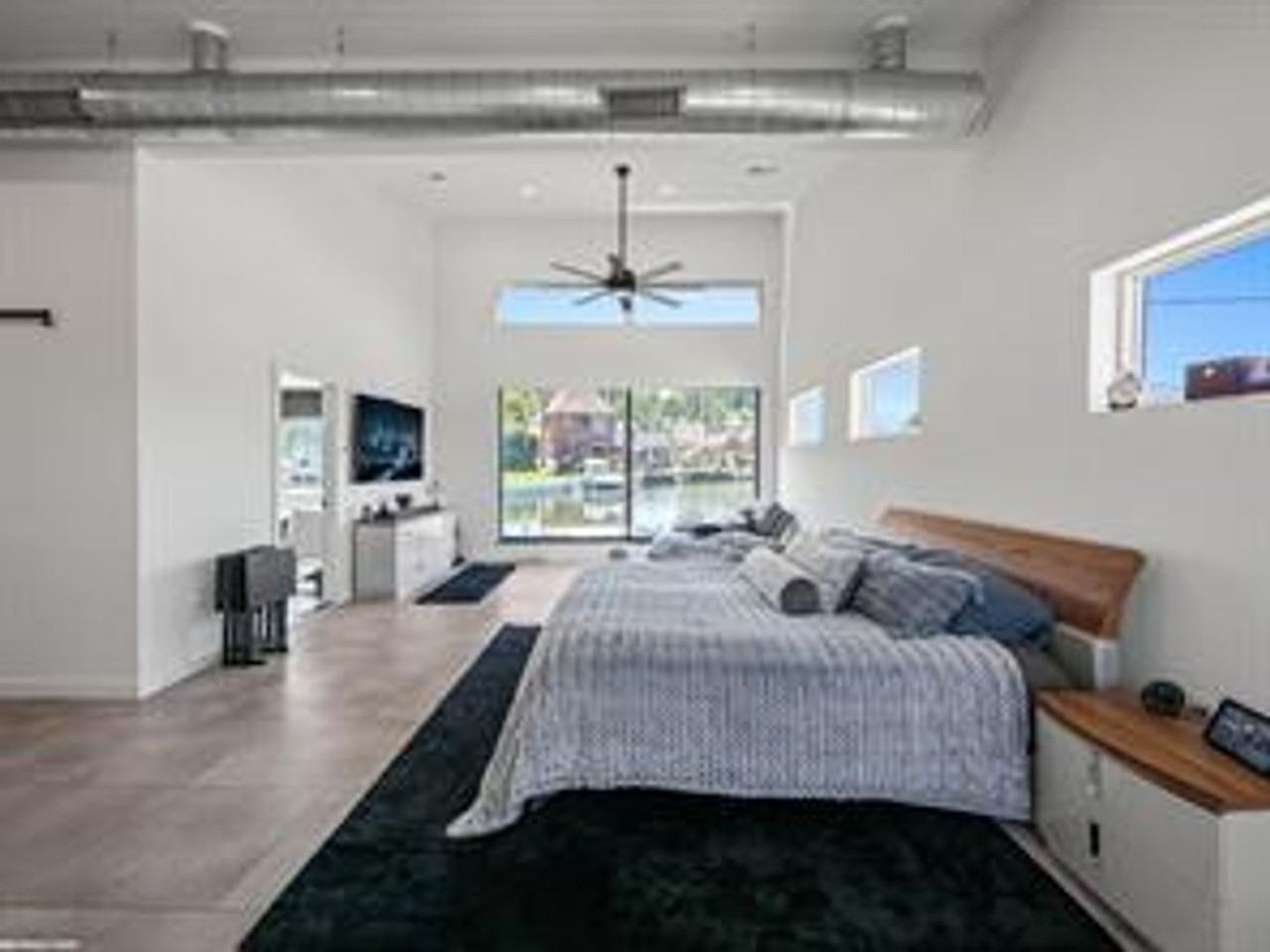 37645 Lakeville St - Photo 5 of 8