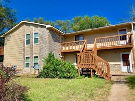 2 Bedroom, 1 Bathroom! - Photo 1 of 1