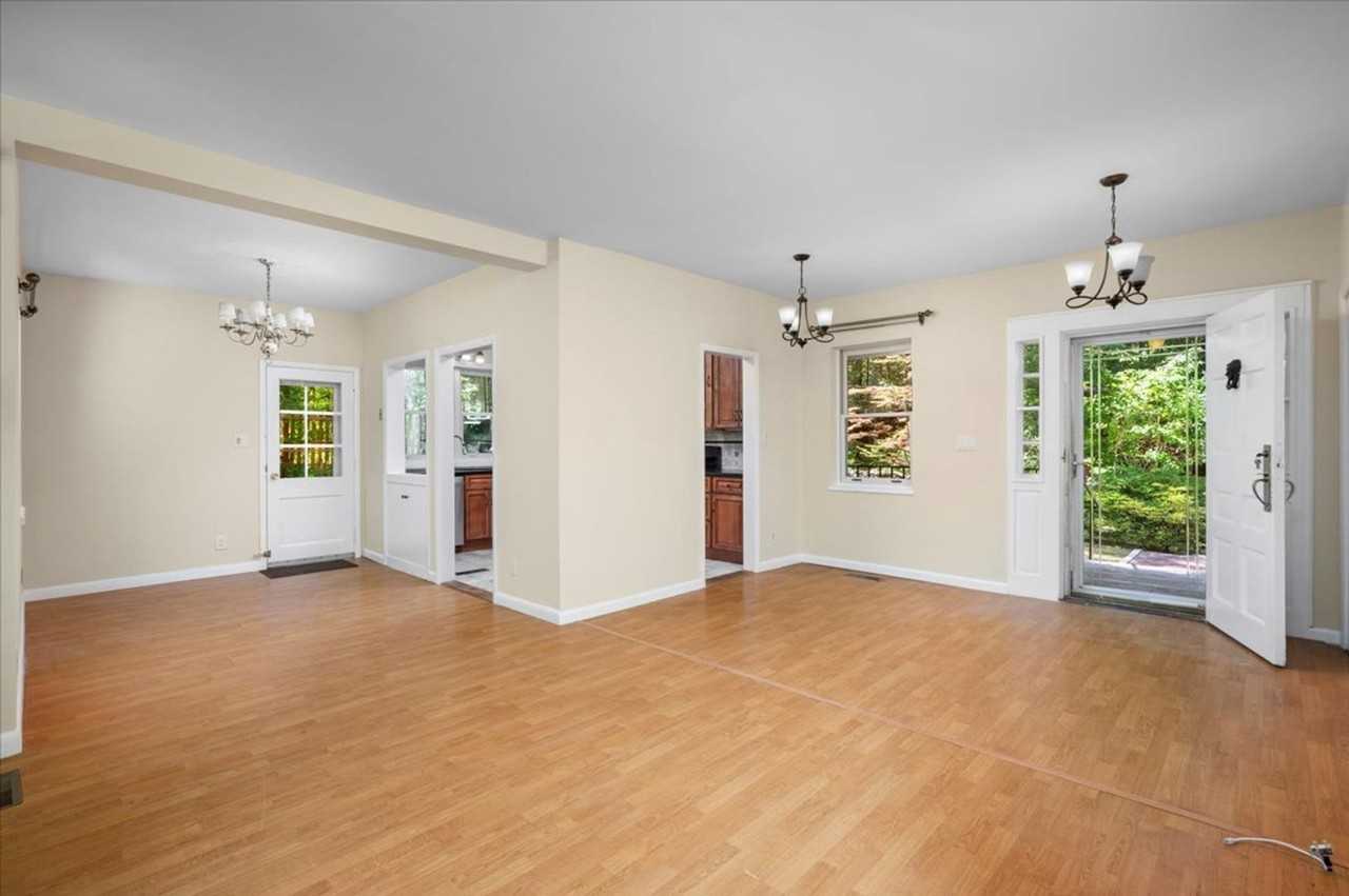 79 Choate Ln - Photo 5 of 34