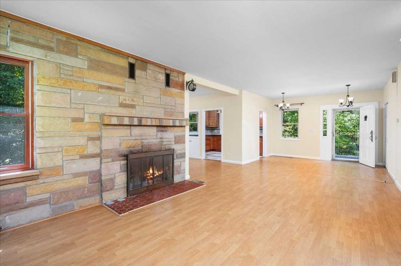 79 Choate Ln - Photo 6 of 34