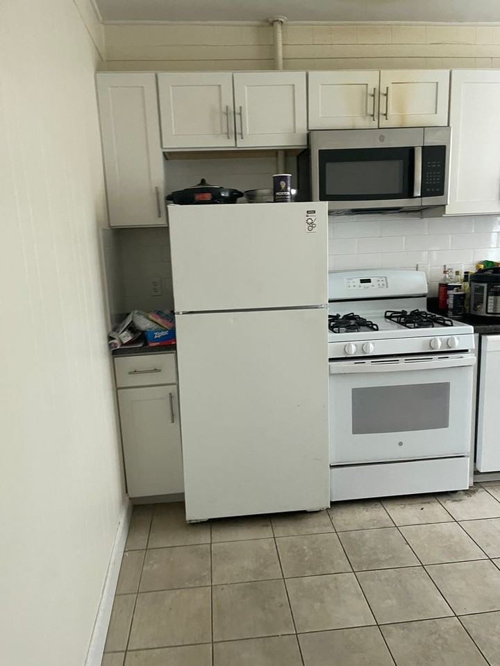 437 Cambridge St - Photo 3 of 11