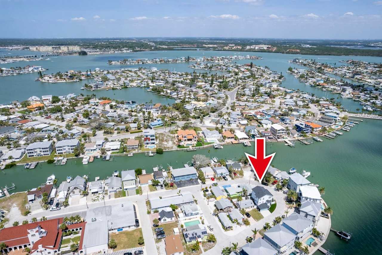 429 137th Avenue Cir - Photo 5 of 40