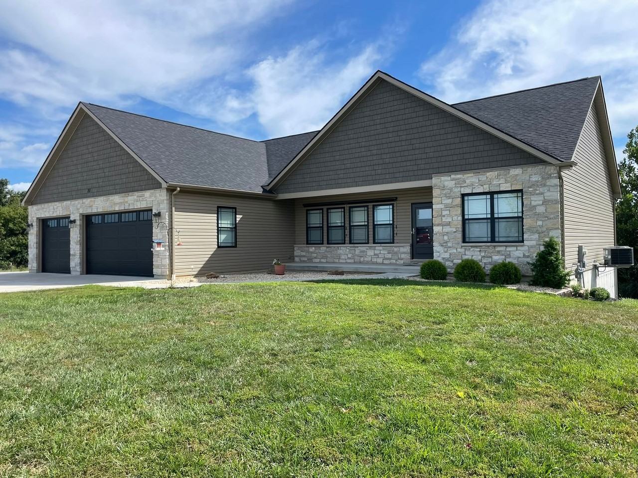 25 Gregory Michael Ln - Photo 2 of 28