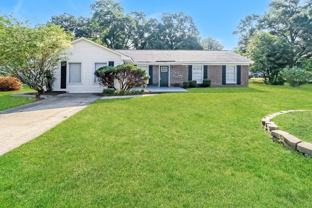 207 Osmond Dr - Photo 1 of 1