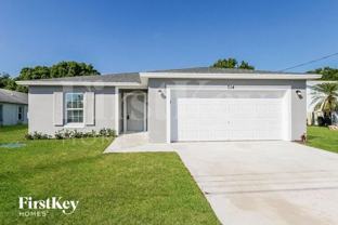 714 Sw Dalton Cir - Photo 1 of 1