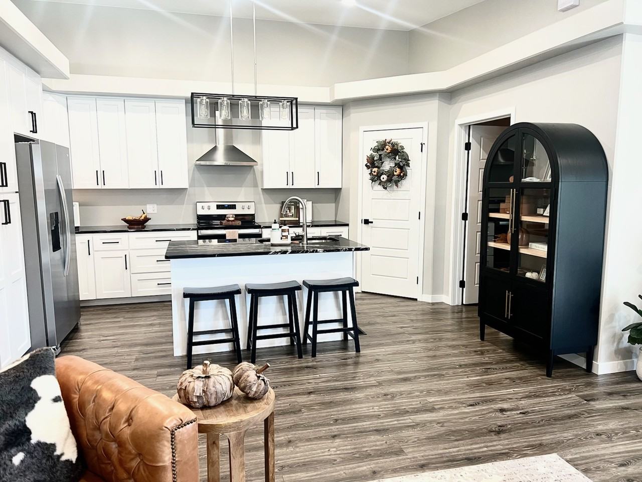 1815 3rd St Nw #1815 - Photo 2 of 16