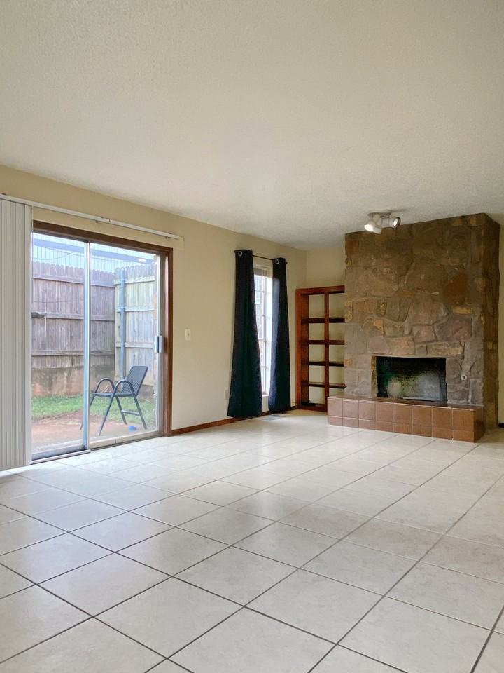 6000 W Hefner Rd #NA - Photo 6 of 13