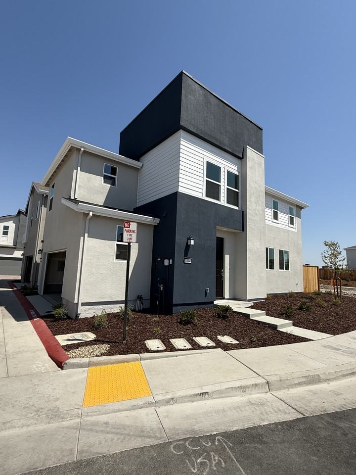 1104 Ashera St #NA - Photo 2 of 26