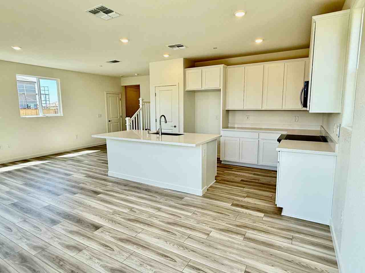 1104 Ashera St #NA - Photo 3 of 26