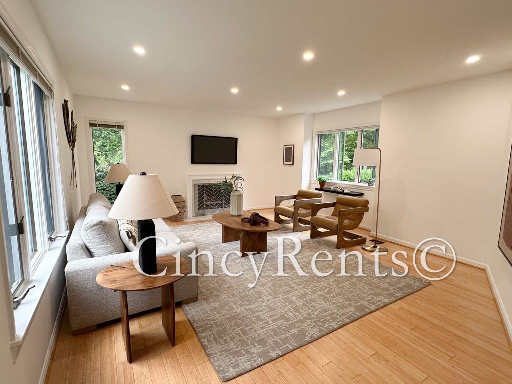 7716 Creekwood Ln #NA - Photo 3 of 36