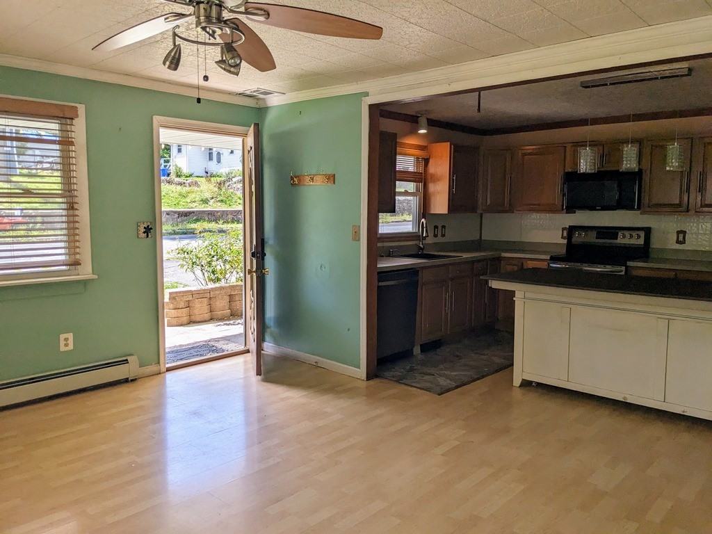 93 Carrier St #1 - Photo 3 of 19