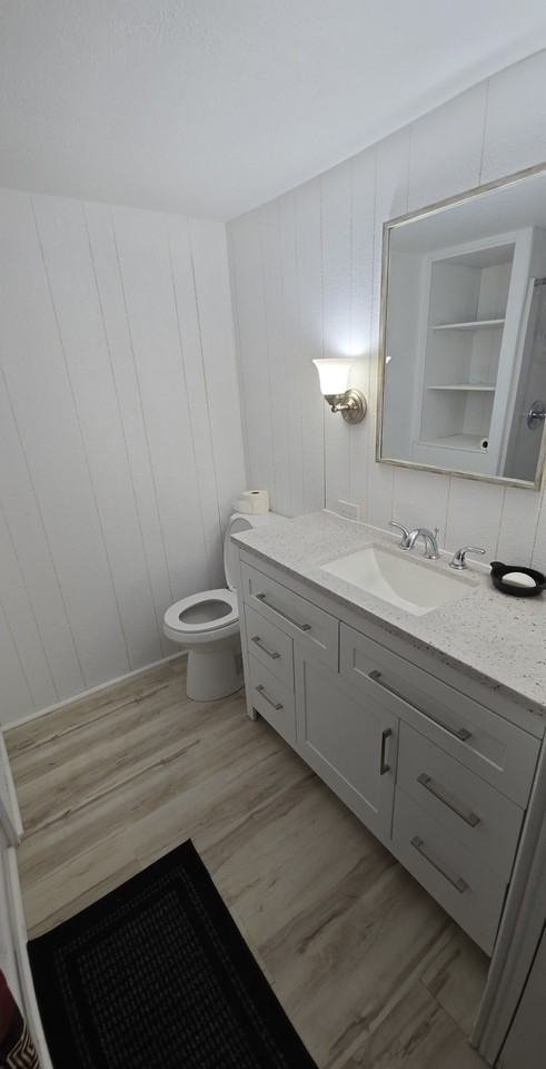 381 Jacaranda Cir #NA - Photo 3 of 8