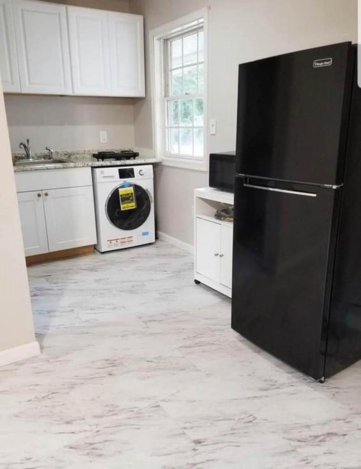 4053 Hunt Rd #J - Photo 3 of 5