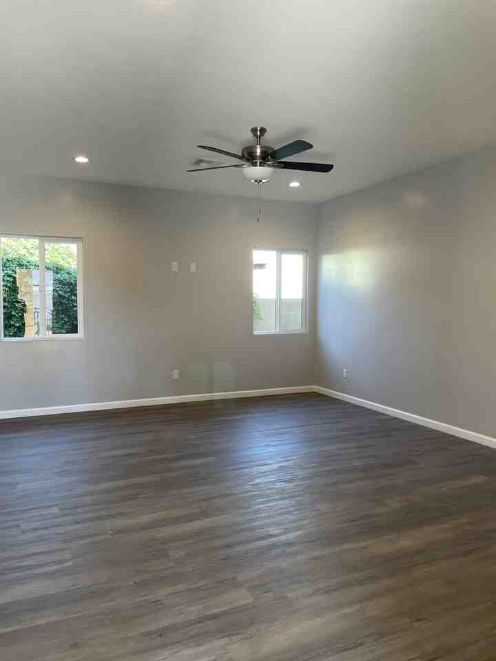 206 Quincy St #NA - Photo 3 of 9