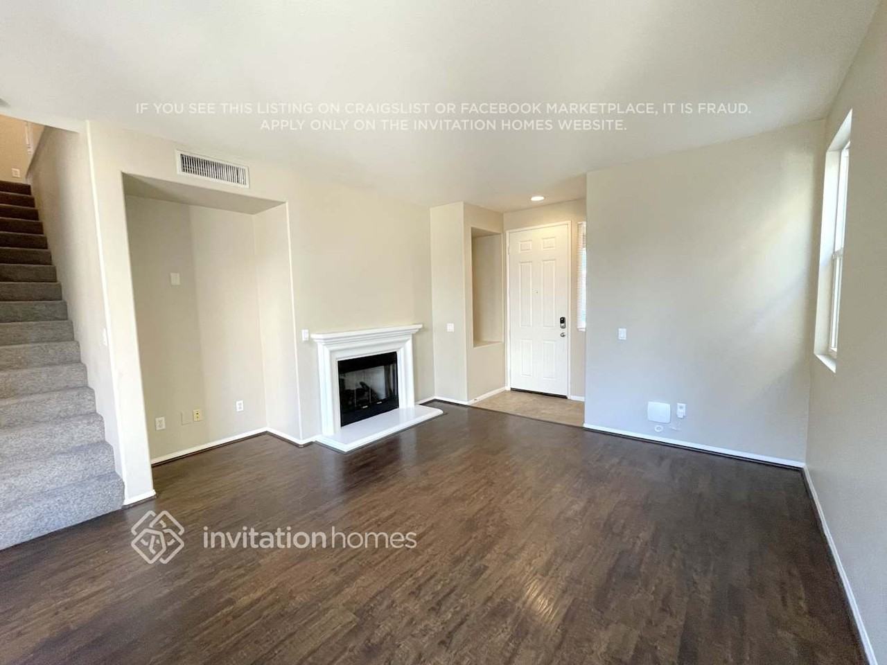 1052 Agate Ct - Photo 2 of 16