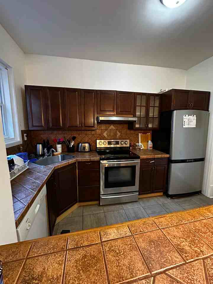 1299 Rue de la Visitation - Photo 3 of 19