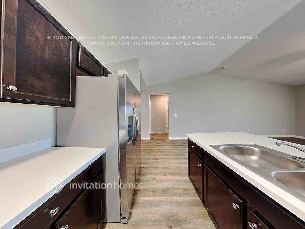 116 Northeast 20th Avenue - Photo 7 of 20