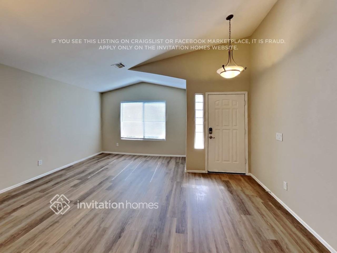 7820 S 48th Dr - Photo 3 of 19