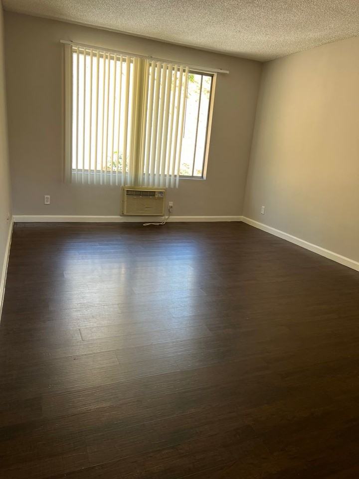 Woodbridge Village Apartments - Photo 6 of 31