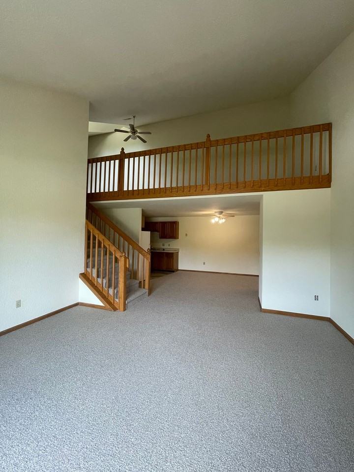 River Park Apartments - Photo 5 of 17