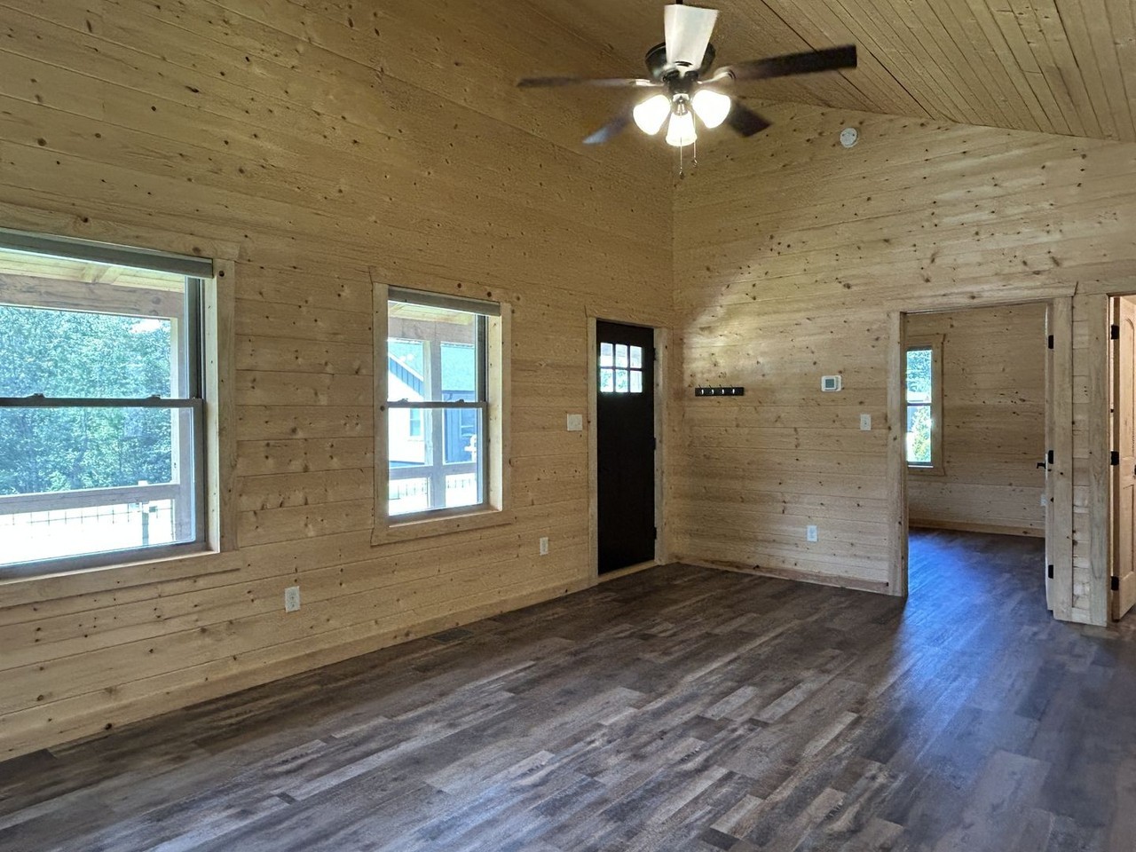 226 Oliver Ln - Photo 3 of 13