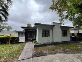 1608 S 19th Ave - Photo 1 of 1