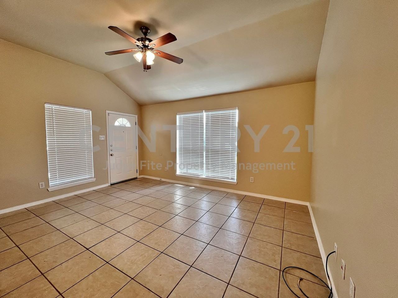 1709 Novella Ct - Photo 2 of 11