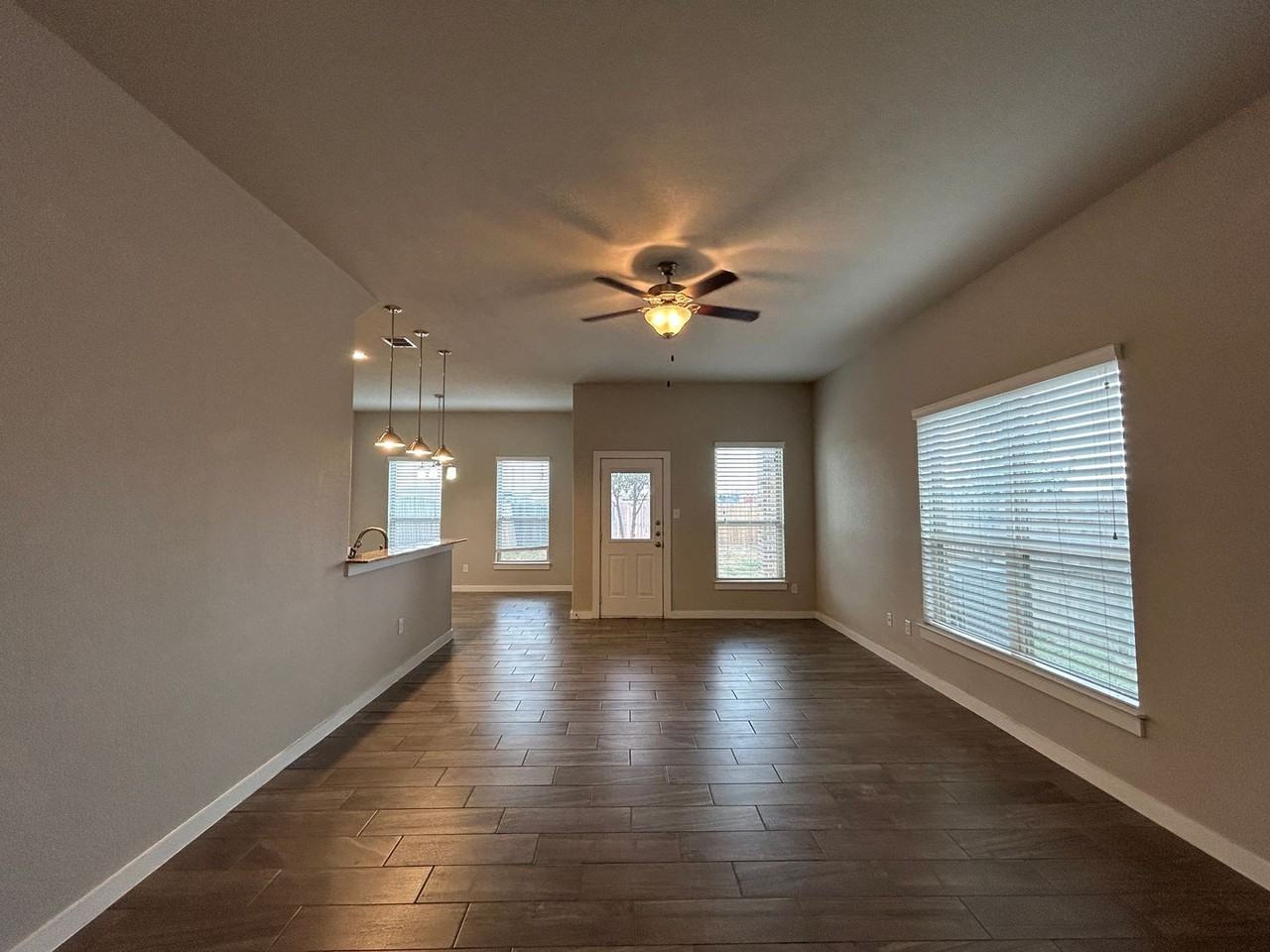 311 Creekside Curv - Photo 3 of 25