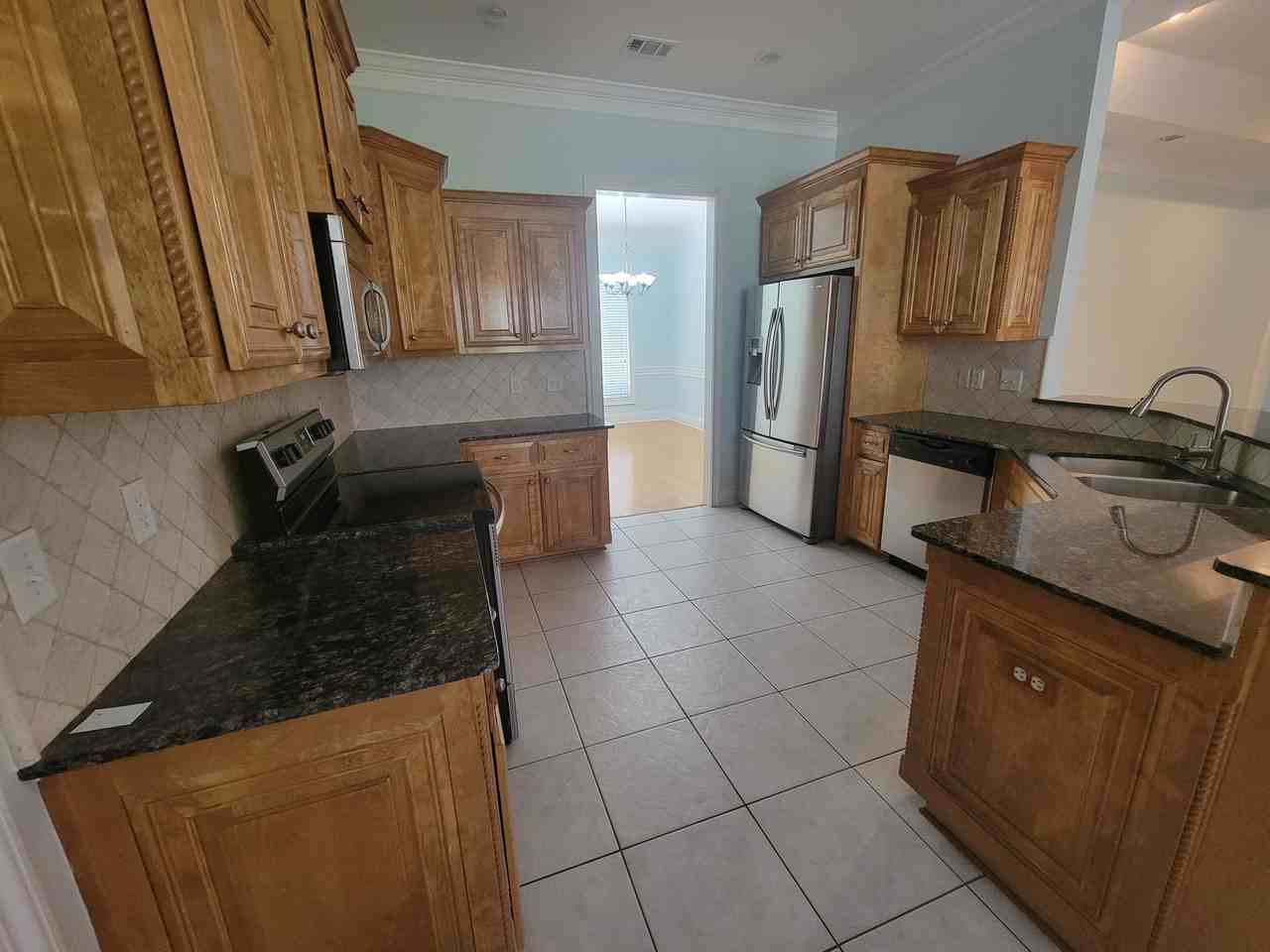 5417 Baobab Ln - Photo 6 of 25