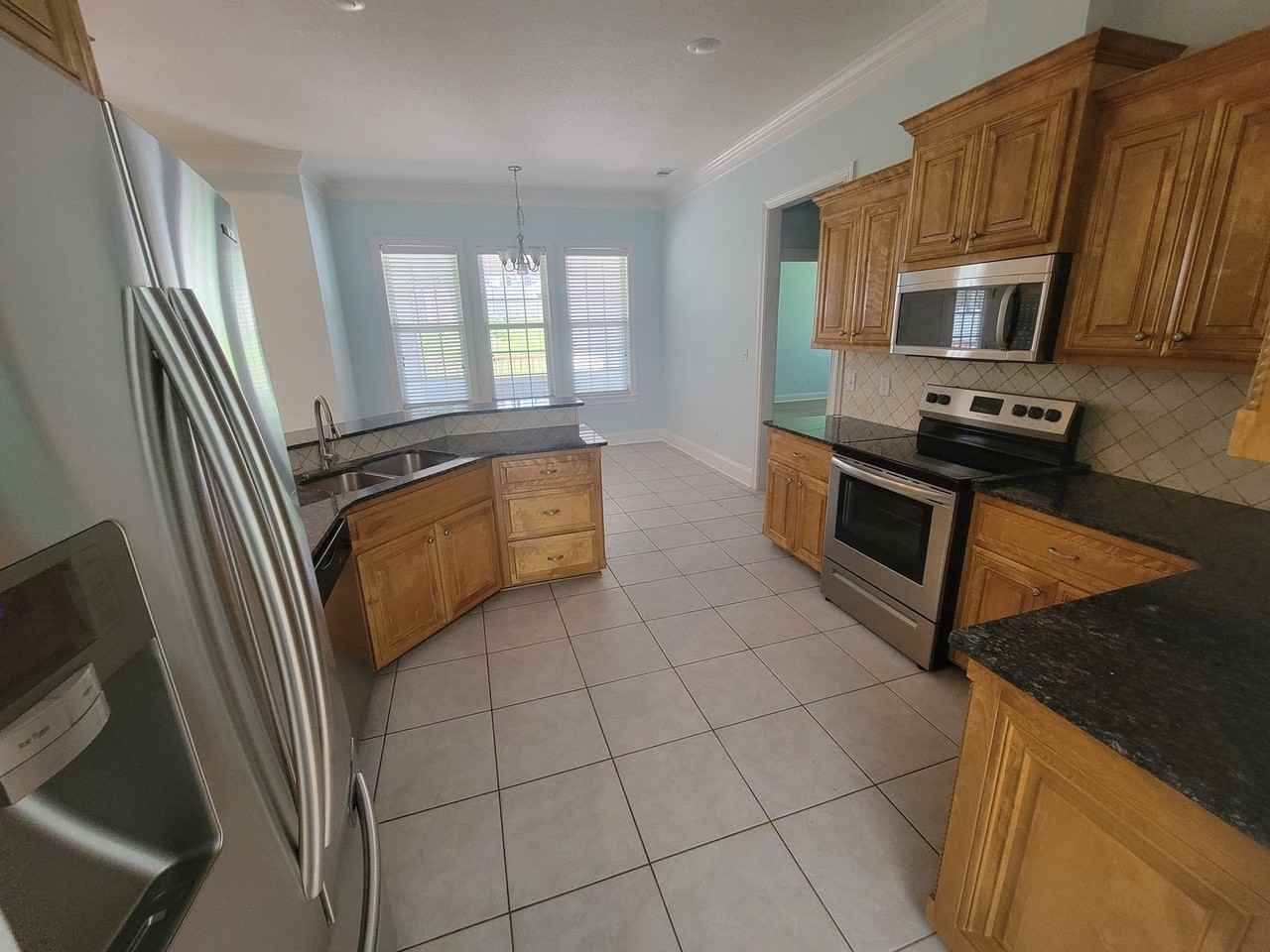 5417 Baobab Ln - Photo 7 of 25