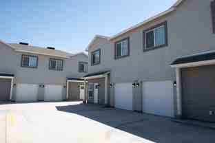 MOVE IN SPECIAL!  Contemporary Townhome Living in the Heart of Phoenix - Photo 1 of 1